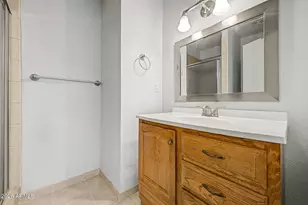 8422 E Chaparral Rd, Scottsdale, AZ 85250 - Photo 20