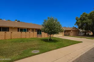 10646 W Tropicana Cir, Sun City, AZ 85351 - Photo 4