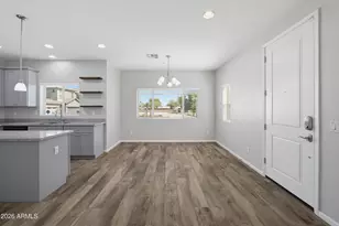 7227 S 17th Dr, Phoenix, AZ 85041 - Photo 4