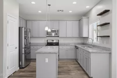 7227 S 17th Drive, Phoenix, AZ 85041 - Photo 8