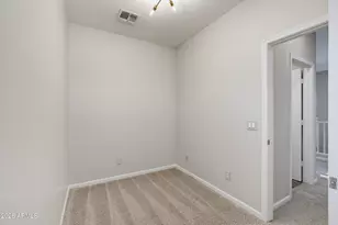 7227 S 17th Dr, Phoenix, AZ 85041 - Photo 32