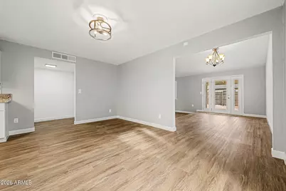 8861 W Weldon Avenue, Phoenix, AZ 85037 - Photo 18