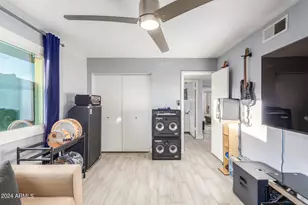 3531 E Becker Ln, Phoenix, AZ 85028 - Photo 30