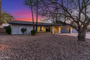 3531 E Becker Ln, Phoenix, AZ 85028 - Photo 4