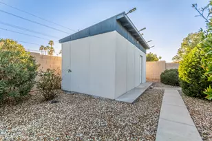 3531 E Becker Ln, Phoenix, AZ 85028 - Photo 46