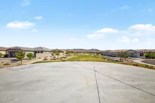 2540 W Grenadine Rd, Phoenix, AZ 85041 - Photo 52