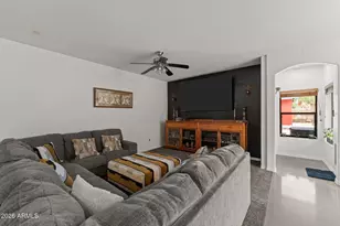 27170 S Bennett Way, Congress, AZ 85332 - Photo 4