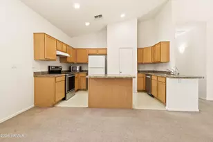 1733 E Desert Breeze Pl, Casa Grande, AZ 85122 - Photo 10