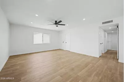 1134 N 60th Drive, Phoenix, AZ 85043 - Photo 6