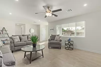 9830 W Evergreen Drive, Sun City, AZ 85373 - Photo 8
