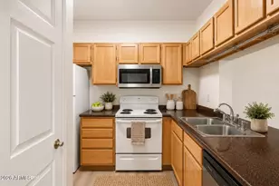 5401 E Van Buren St, Phoenix, AZ 85008 - Photo 8
