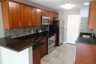 3026 E Brill St, Phoenix, AZ 85008 - Photo 1