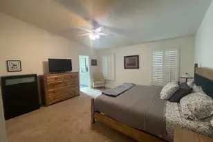 3706 E Desert Flower Ln, Phoenix, AZ 85044 - Photo 14