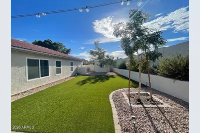 3706 E Desert Flower Lane, Phoenix, AZ 85044 - Photo 6