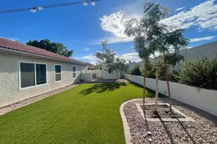 3706 E Desert Flower Ln, Phoenix, AZ 85044 - Photo 6