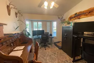 3706 E Desert Flower Ln, Phoenix, AZ 85044 - Photo 18