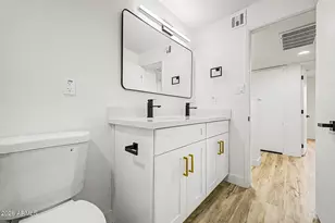 7407 W Monte Vista Rd, Phoenix, AZ 85035 - Photo 16