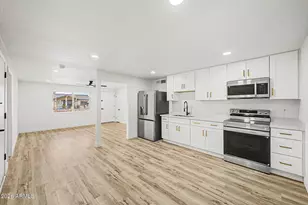 7407 W Monte Vista Rd, Phoenix, AZ 85035 - Photo 10