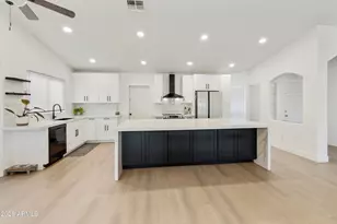 351 W Amoroso Dr, Gilbert, AZ 85233 - Photo 1