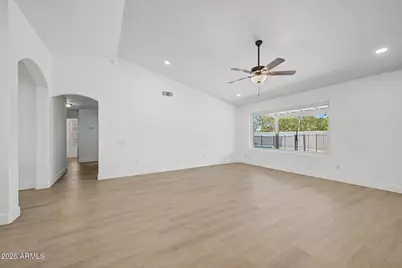 351 W Amoroso Drive, Gilbert, AZ 85233 - Photo 6