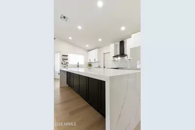 351 W Amoroso Drive, Gilbert, AZ 85233 - Photo 8