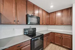 5817 S 30th Glen, Phoenix, AZ 85041 - Photo 6