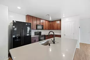 5817 S 30th Glen, Phoenix, AZ 85041 - Photo 8