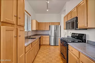 24250 N 39th Ave, Glendale, AZ 85310 - Photo 8