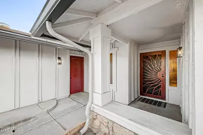 202 S Kenneth Place, Chandler, AZ 85226 - Photo 4