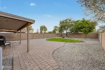 6458 W Saddlehorn Road, Phoenix, AZ 85083 - Photo 20
