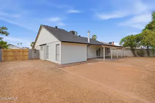 7742 W Cherry Hills Dr, Peoria, AZ 85345 - Photo 36