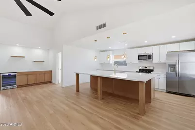 7742 W Cherry Hills Drive, Peoria, AZ 85345 - Photo 10