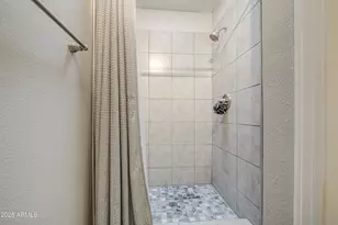 916 S Hacienda Dr, Tempe, AZ 85281 - Photo 16