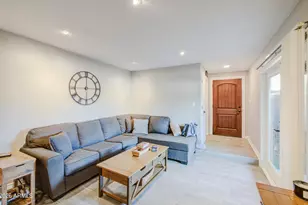916 S Hacienda Dr, Tempe, AZ 85281 - Photo 28
