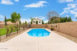 7217 W Crest Ln, Glendale, AZ 85310 - Photo 38