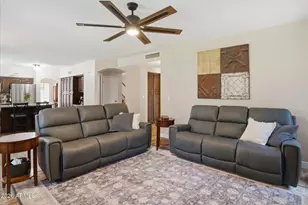 9680 S Dromedary Dr, Tempe, AZ 85284 - Photo 8