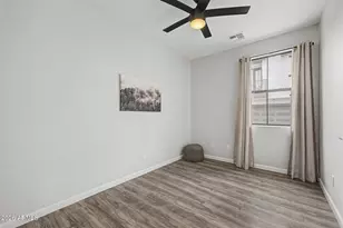 2090 S Dorsey Ln, Tempe, AZ 85282 - Photo 26