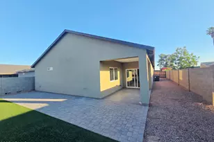 913 E Fremont Rd, Phoenix, AZ 85042 - Photo 16