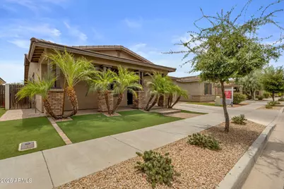 22467 E Munoz Street, Queen Creek, AZ 85142 - Photo 2