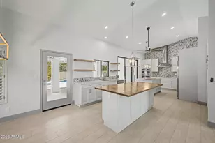 10052 N 76th Pl, Scottsdale, AZ 85258 - Photo 14