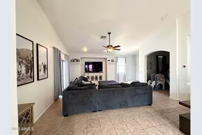 24725 W Dove Trail, Buckeye, AZ 85326 - Photo 4