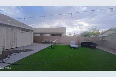 16624 W Saguaro Lane, Surprise, AZ 85388 - Photo 18