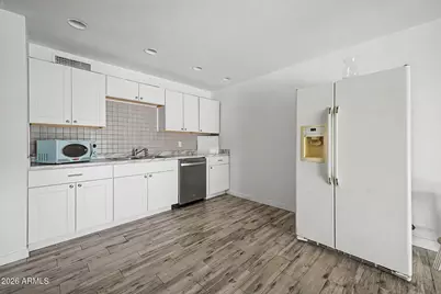 5232 W Mauna Loa Lane, Glendale, AZ 85306 - Photo 6