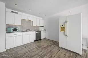 5232 W Mauna Loa Ln, Glendale, AZ 85306 - Photo 6