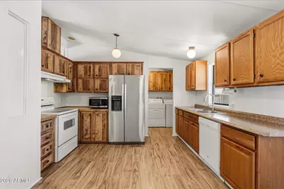 1639 E Junction Street, Apache Junction, AZ 85119 - Photo 8