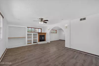 602 W Circle Mountain Road, New River, AZ 85087 - Photo 14