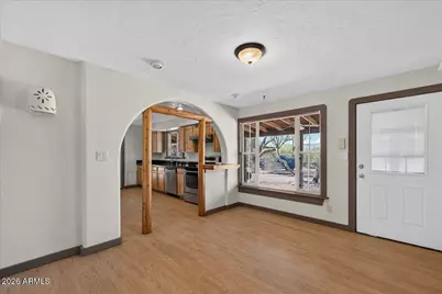 602 W Circle Mountain Road, New River, AZ 85087 - Photo 12