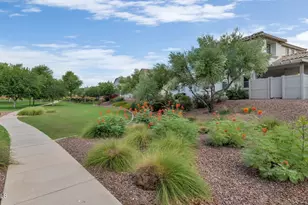 2157 W Scully Dr, Phoenix, AZ 85023 - Photo 2