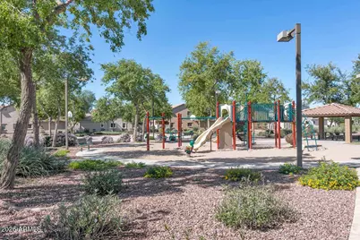 2157 W Scully Drive, Phoenix, AZ 85023 - Photo 32
