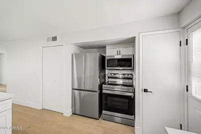 3505 E Campbell Avenue #11, Phoenix, AZ 85018 - Photo 12